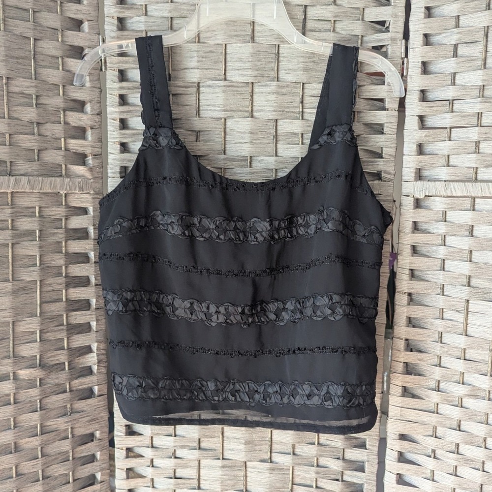 Vtg Tank Top Black Ruffle Lace Textured Sleeveless 10P Whimsigoth Witchy Y2K